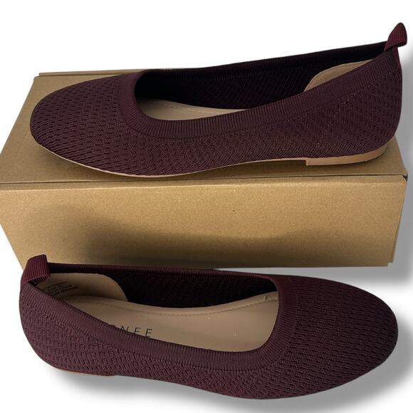 NEW Journee Burgundy Knit Ballet Flats Size 6 Maroon Mauve Classic Work Casual - Picture 1 of 10